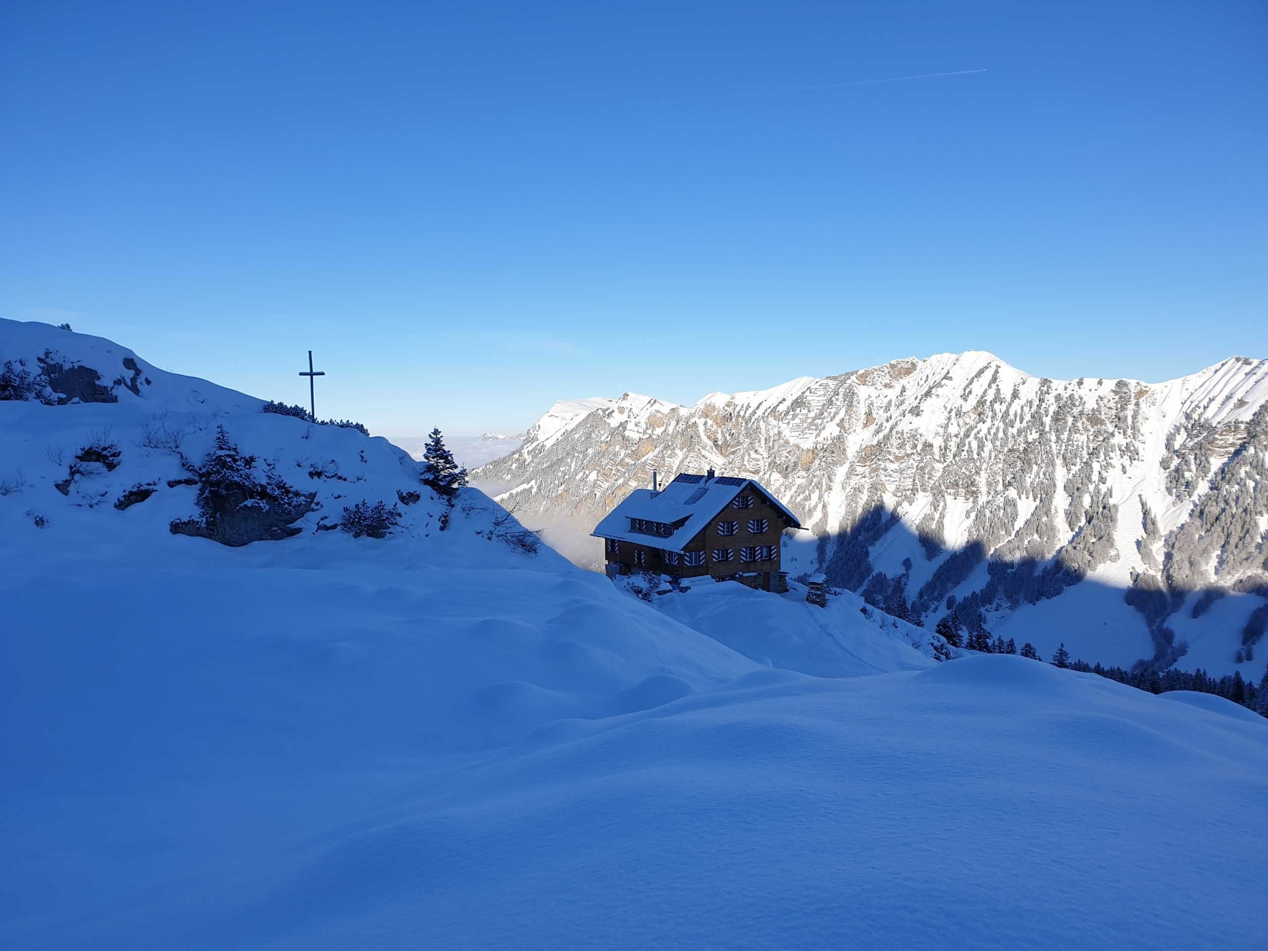 Morgenstimmung Lidernenhütte über Nebelmeer