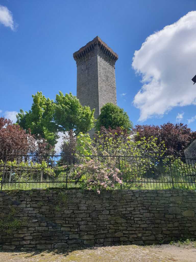 Wein Wanderung Piemont 2023-Tag Turm Murazzano