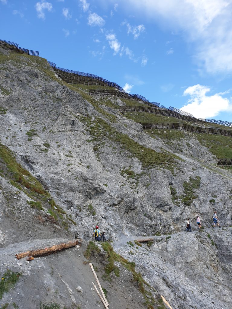 Panoramaweg unter dem Chlein Schiahorn